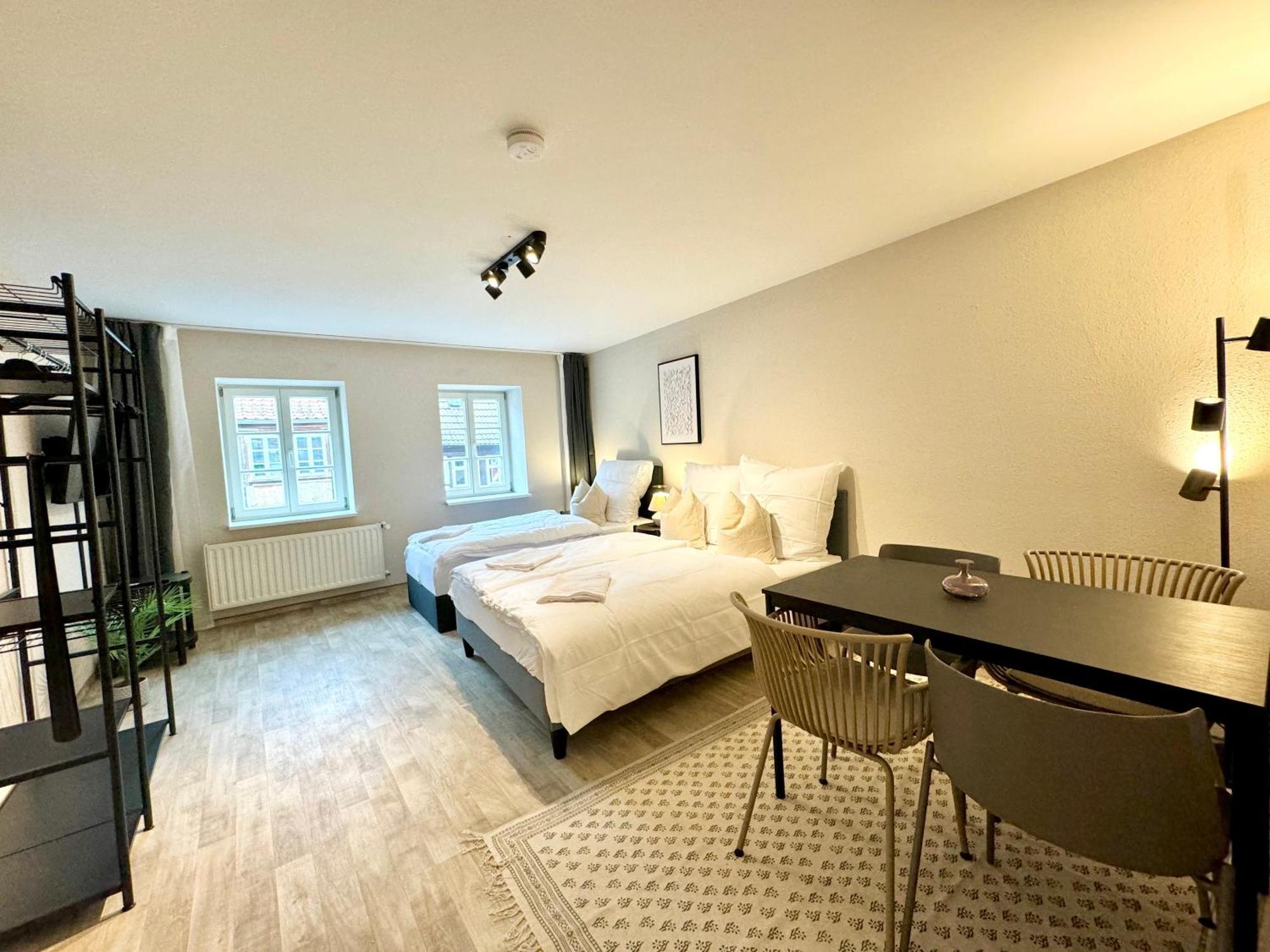 Gina Stay - Apartmenthaus Im Zentrum Von Кведлінбург Екстер'єр фото